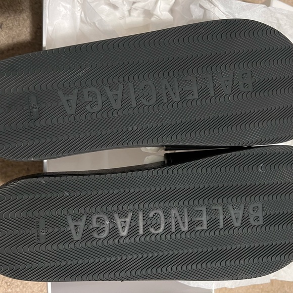 Balenciaga leather slides - Picture 3 of 9